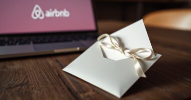 airbnb gift card options