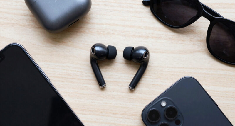 15 Best Wireless Earbuds With Noise Cancellation in 2026