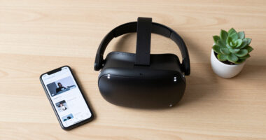 Discover How Virtual Reality Is Revolutionizing The Retail Experience