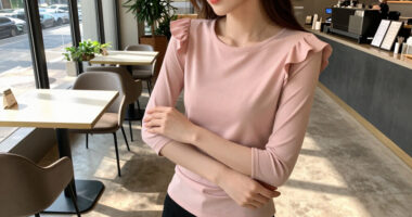 12 Best Women's Trendy Tops in 2026