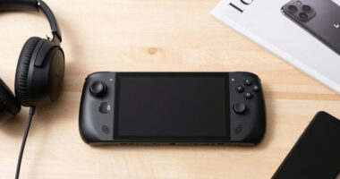 14 Best SteamOS Gaming Handhelds in 2026