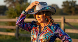 9 Best Dolly Parton Style Outfits in 2026