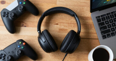 13 Best Wireless Gaming Headset Options in 2026