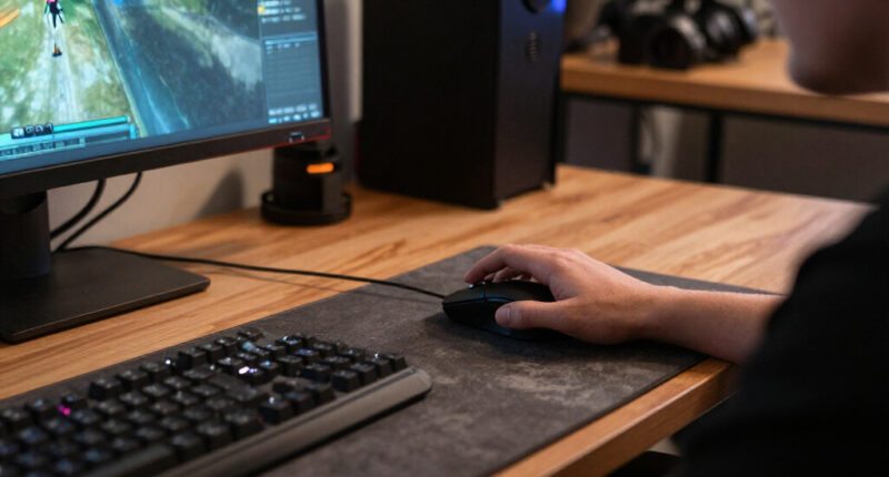 15 Best Gaming Mice With Customizable Buttons For MMO And MOBA Players In 2027